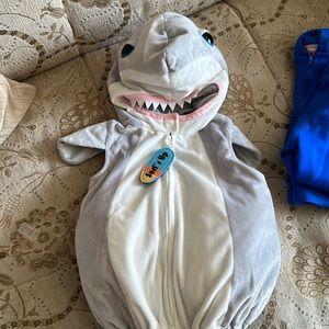 Baby shark Halloween costume